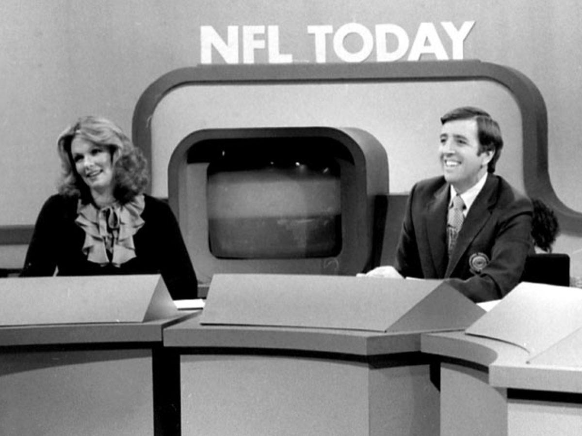 Phyllis George and Brent Musburger
