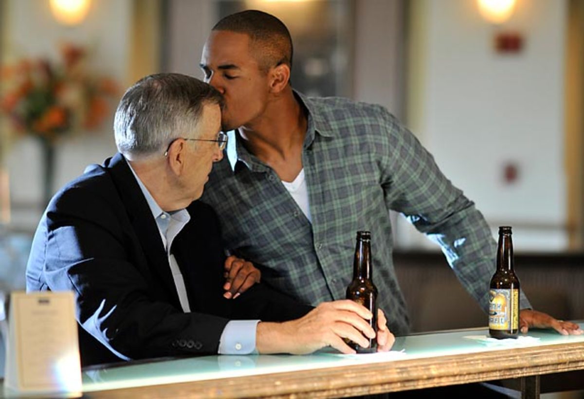 Brent Musburger and Damon Wayans Jr.