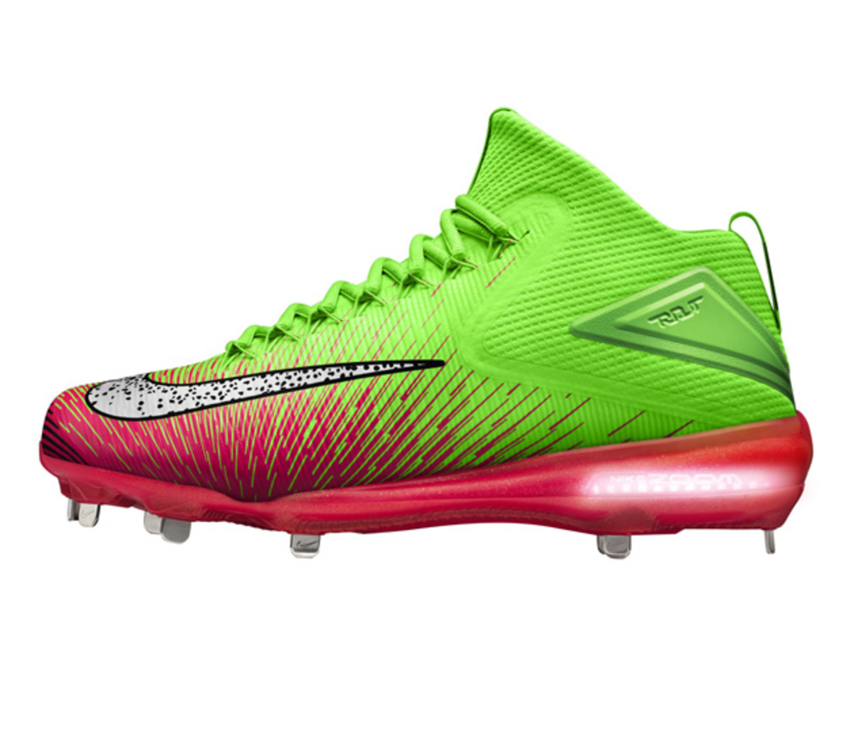 mike trout cleats