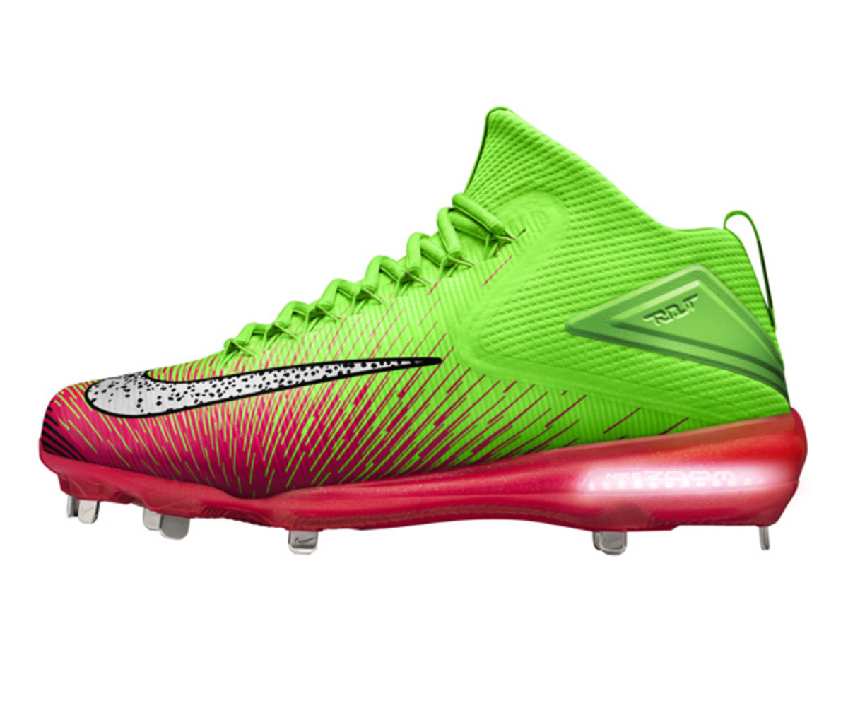 mike trout cleats 3