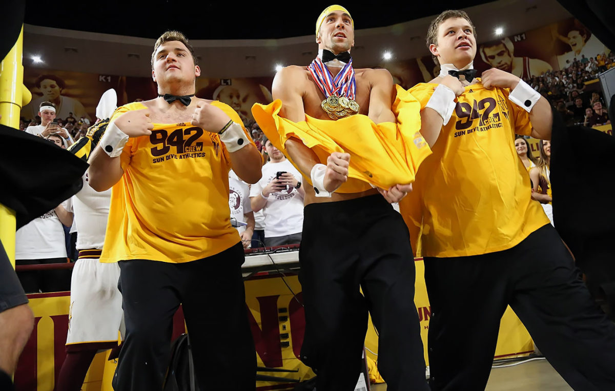 Arizona State S Curtain Of Distraction