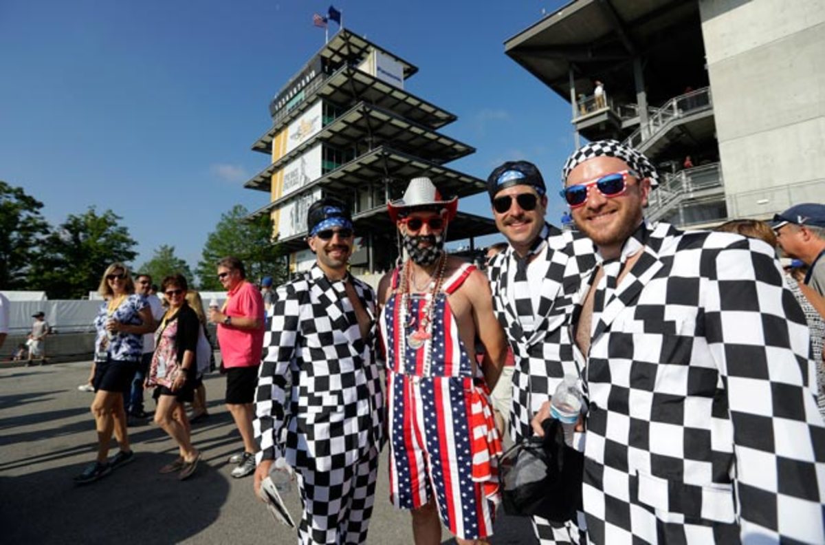 Indy-500-fans-AP.jpg