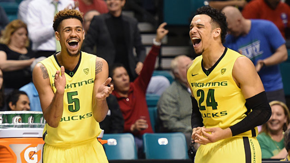 Tyler Dorsey (left) and Dillon Brooks
