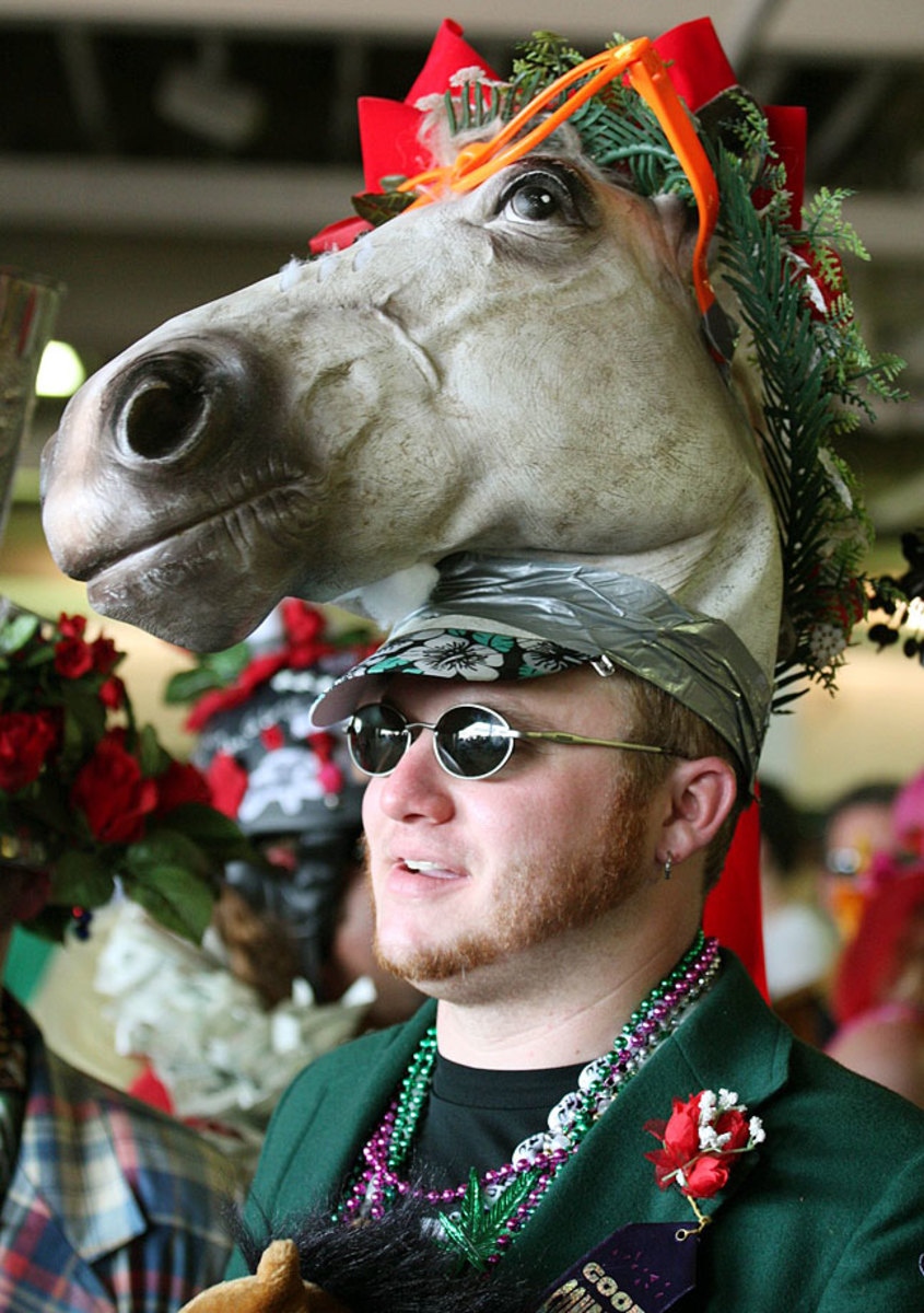 2008-Kentucky-Derby-fan-hat-076267864.jpg