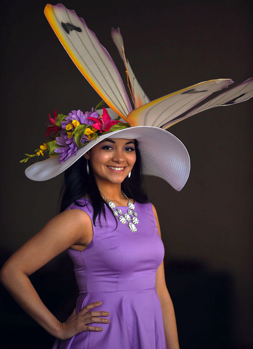 2014-Kentucky-Derby-fan-hat-X158166_TK3_006.jpg