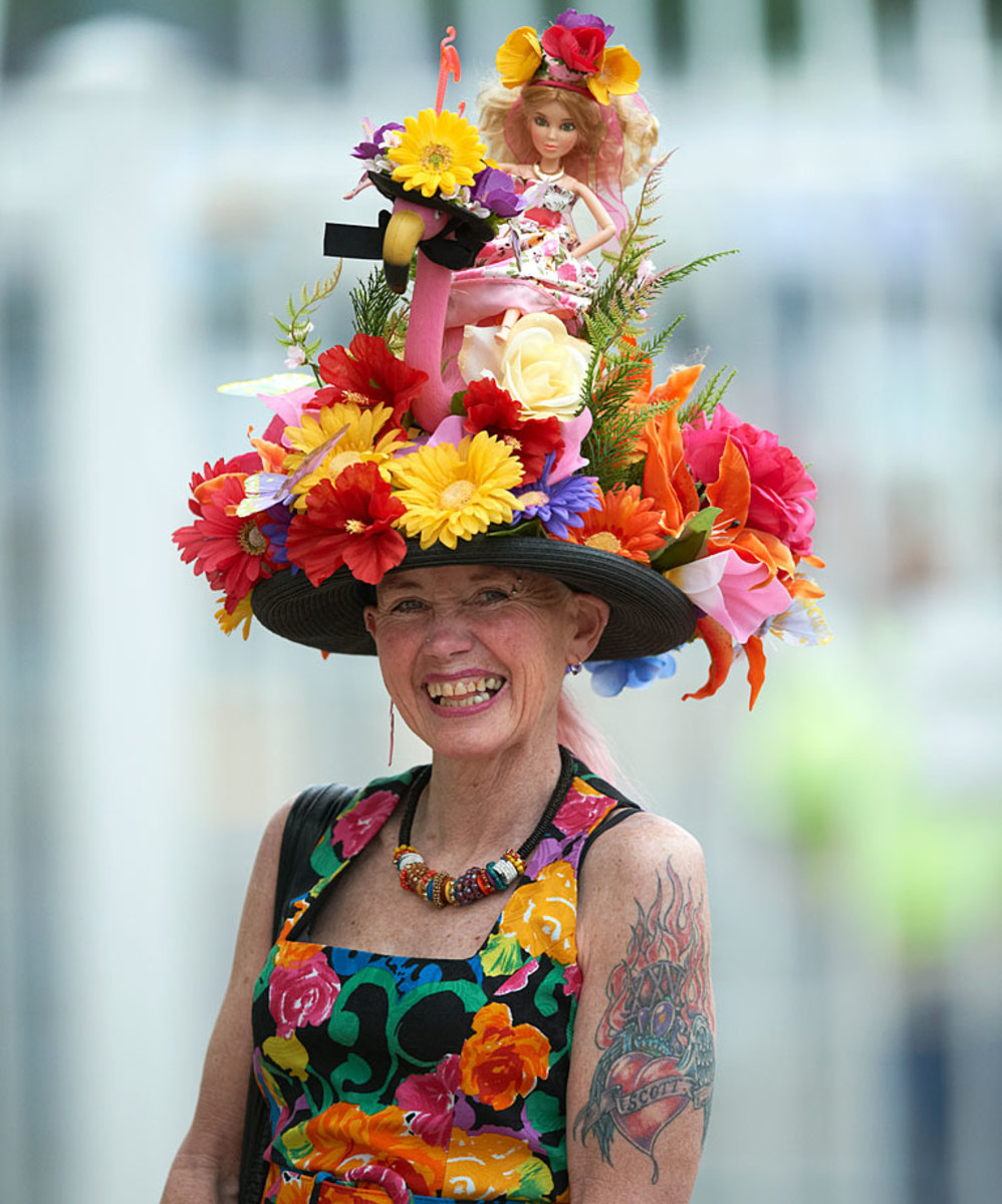 2011-Kentucky-Derby-fan-hat-opy0-46841.jpg