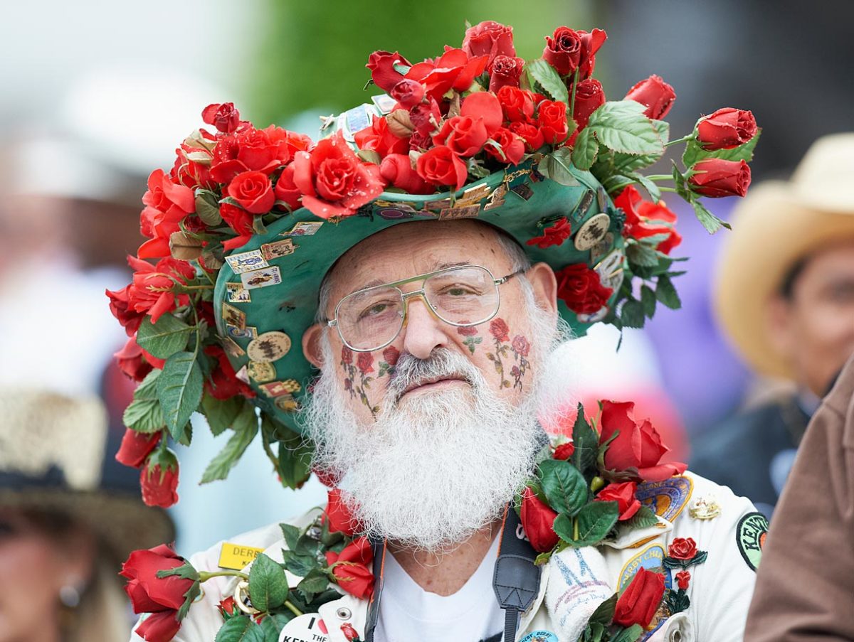 2011-Kentucky-Derby-fan-hat-opy0-47101.jpg
