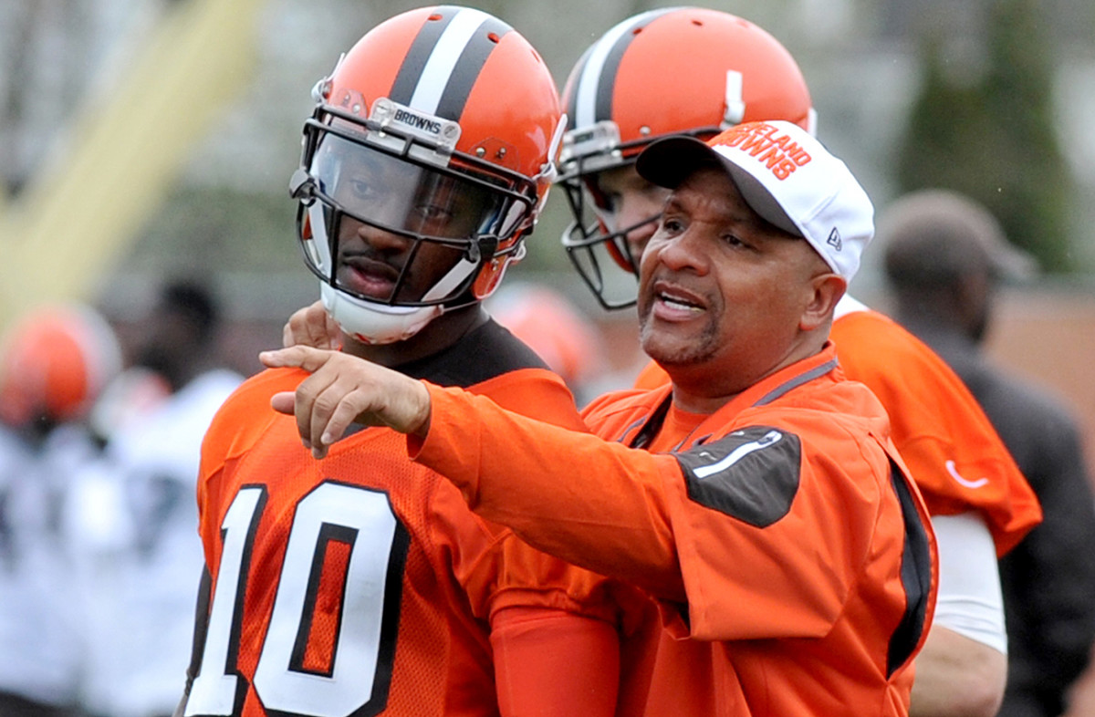 Hue Jackson is going to make his quarterbacks—Griffin and Josh McCown—earn the starting job.