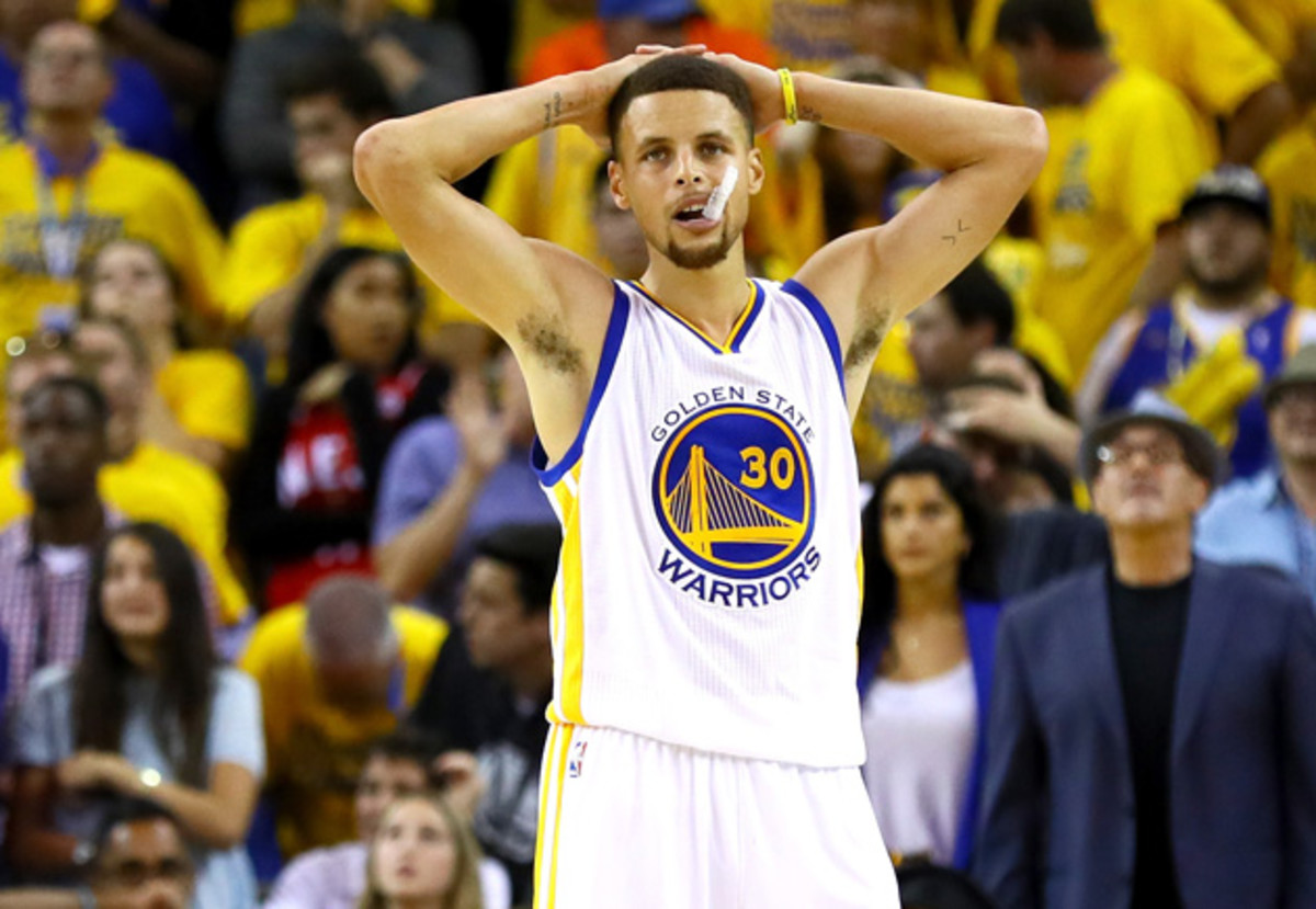 stephen-curry-hands-on-head.jpg
