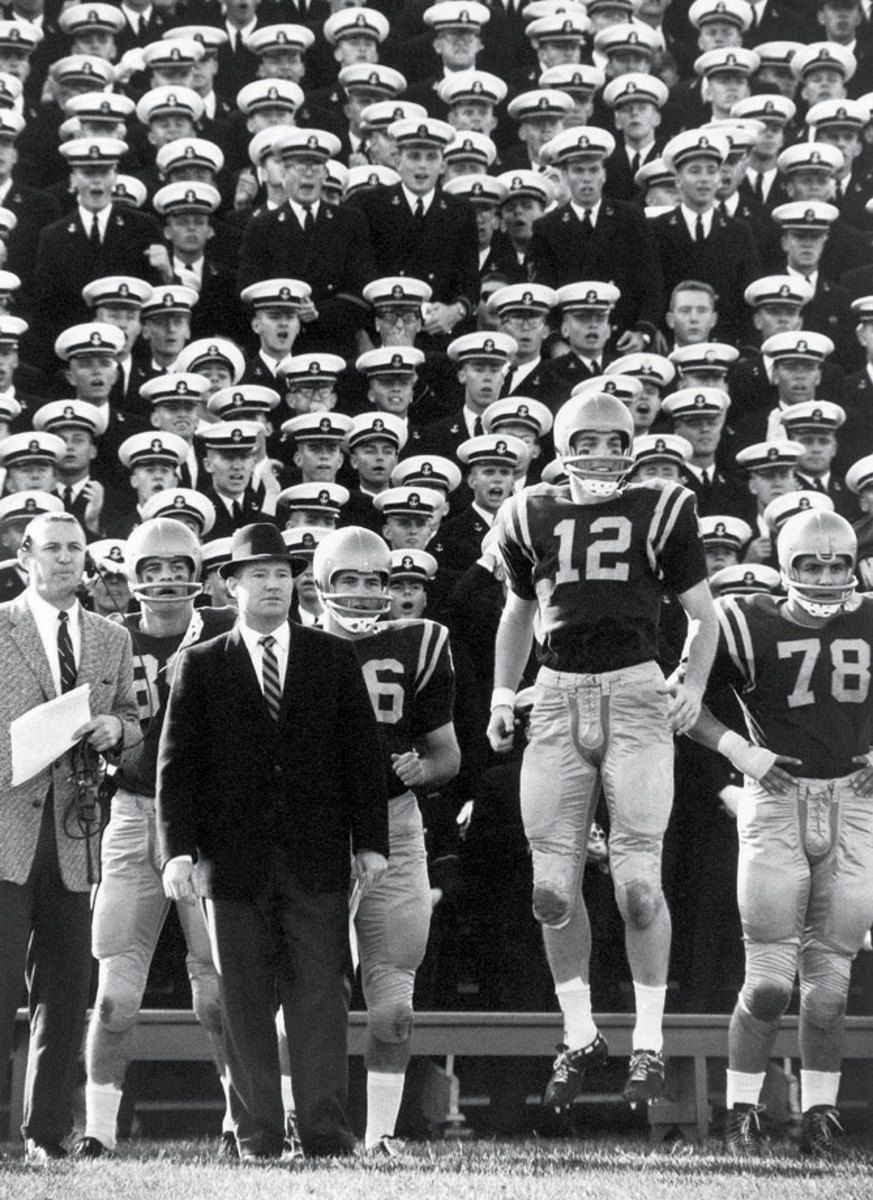Roger-Staubach-military-US-Navy-01067262.jpg