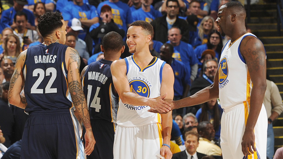 Stephen Curry, Golden State Warriors finish NBA record 739, surpass