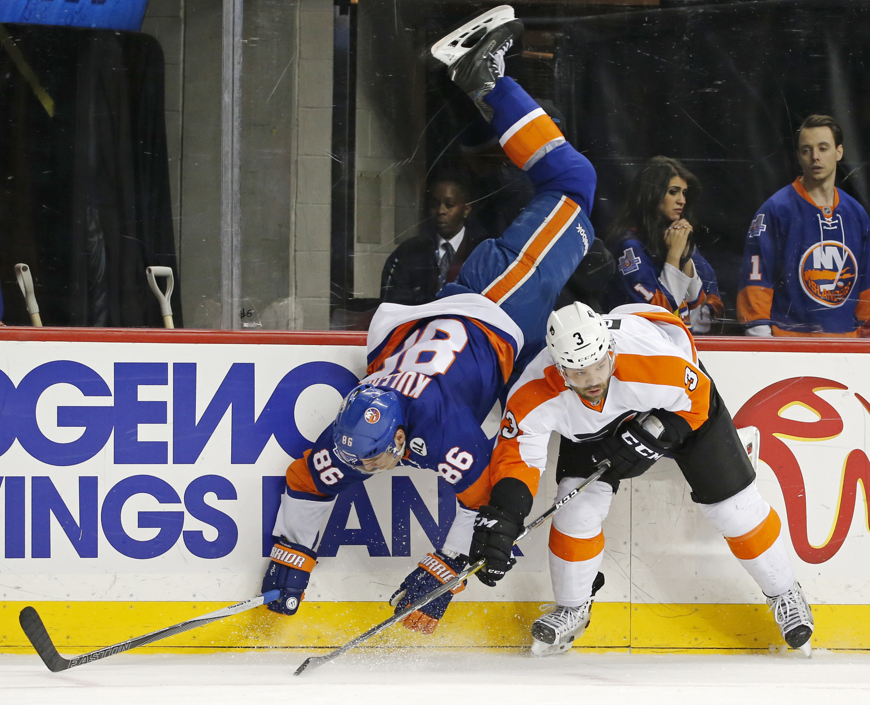 Manning's first NHL goal leads Flyers over Islanders, 41 Sports