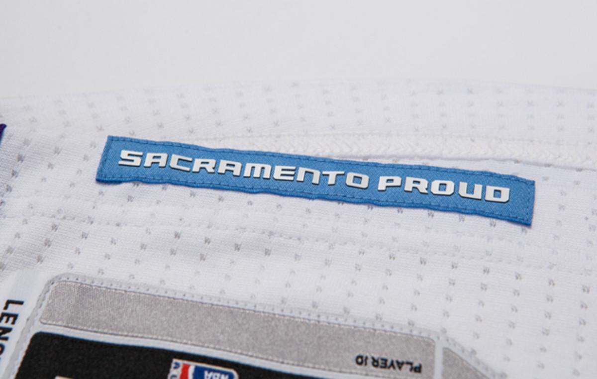 Kings introduce four new uniforms for 2016–17 - Sports Illustrated