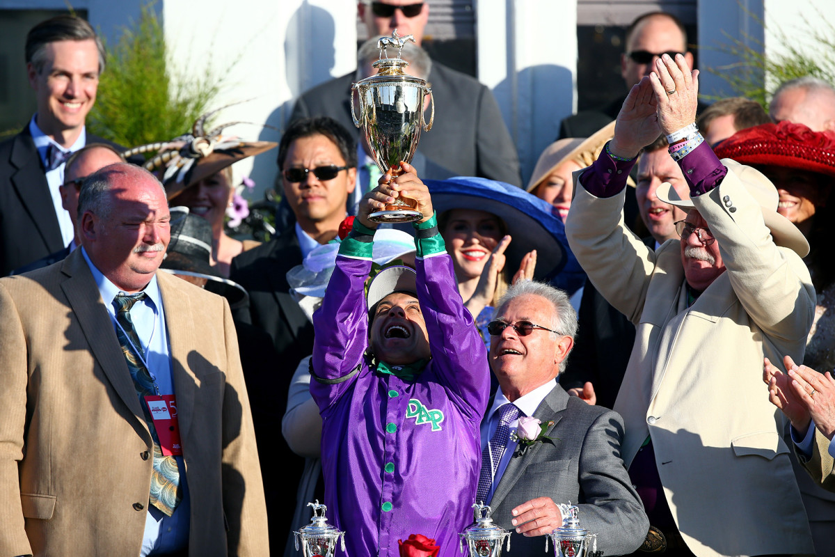 california-chrome-2014-trophy-preakness.jpg