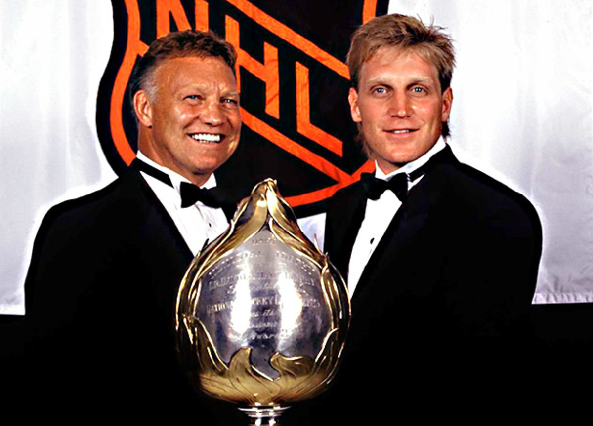 Brett-Hull-Bobby-Bennett.jpg