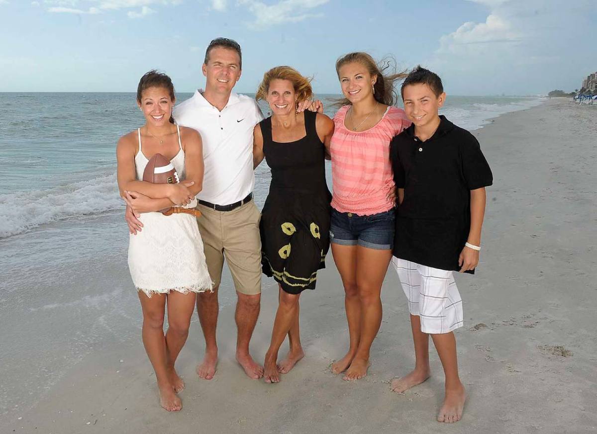Urban-Meyer-family.jpg