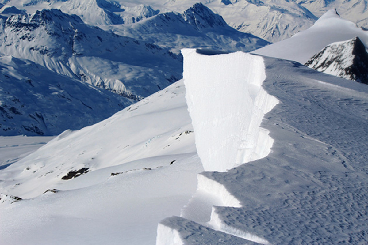 Cornice right after it broke off[3].jpg