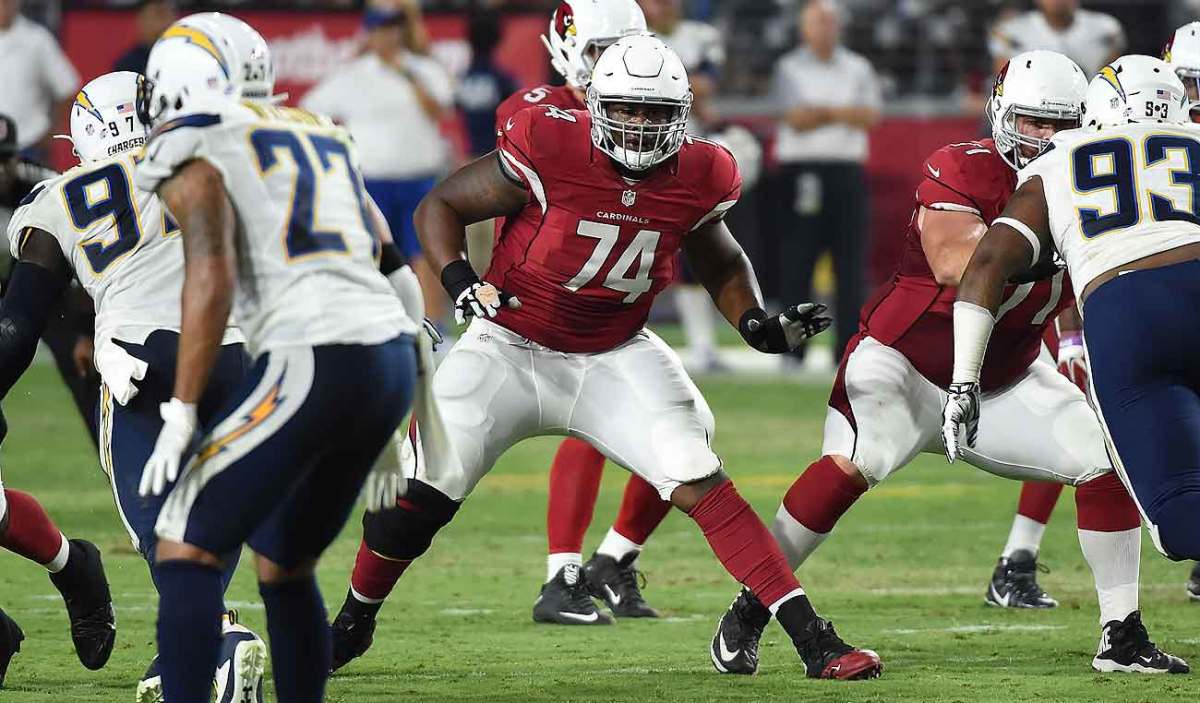 Outside of the preseason, first-round pick D.J. Humphries did not play a down for the Cardinals in 2015.
