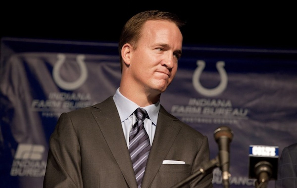 manning-colts-press-conference.jpg