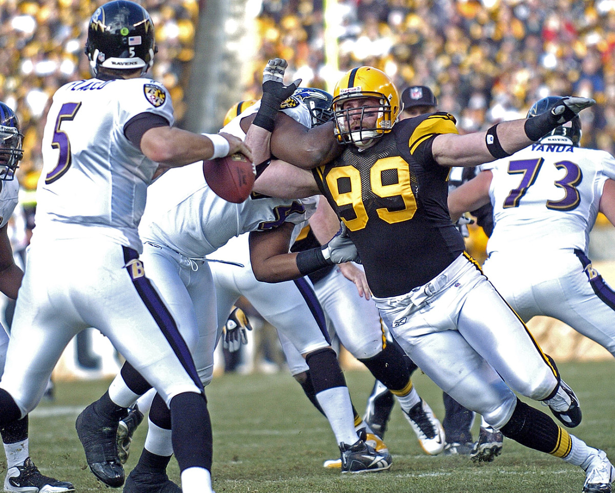 Brett Keisel pressures Joe Flacco, December 2009.