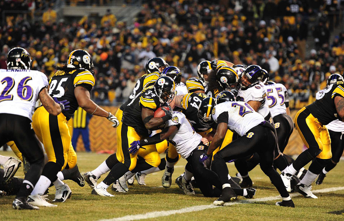 Rashard Mendenhall heads for paydirt, divisional playoffs, January 2011.