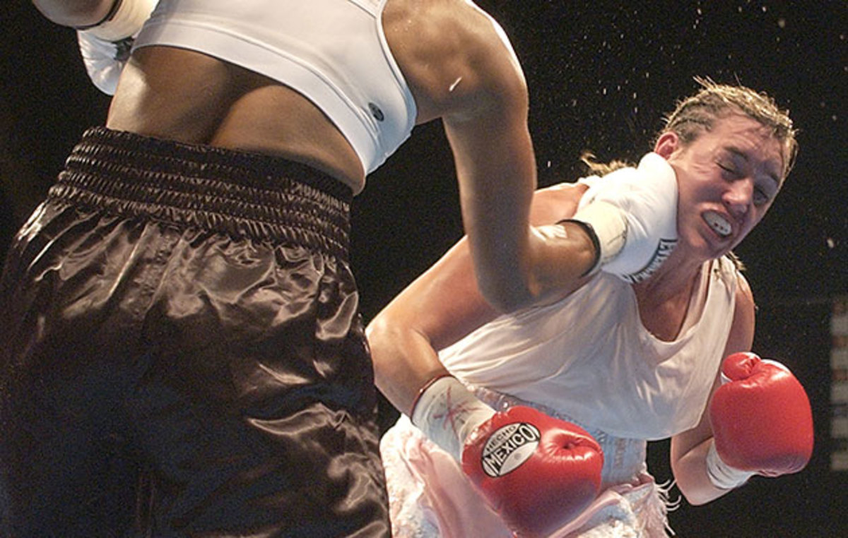 Laila Ali dealt Martin the first knockout of her career in 2003.