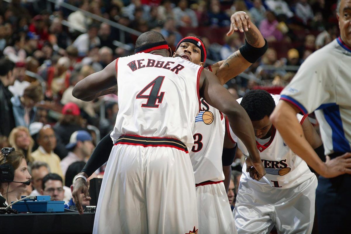 2005-0226-Allen-Iverson-Chris-Webber-017011368.jpg