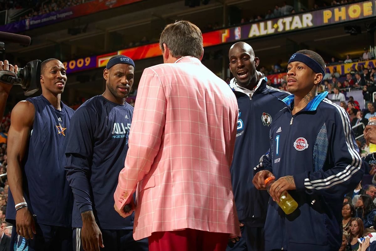 2009-0215-Dwight-Howard-LeBron-James-Craig-Sager-Kevin-Garnett-Allen-Iverson-ophd-92908.jpg