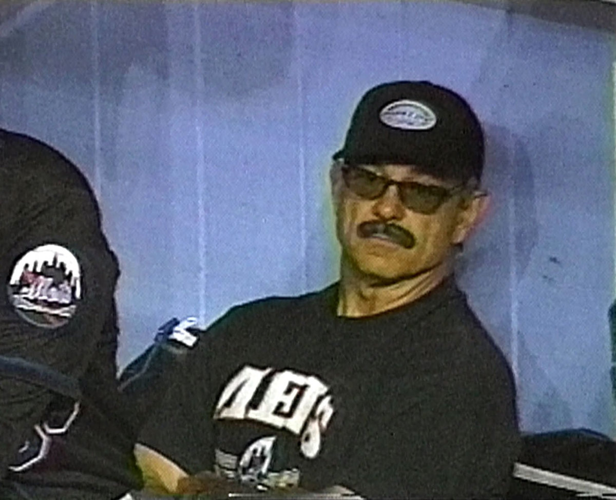 Bobby-Valentine-fake-moustache.jpg