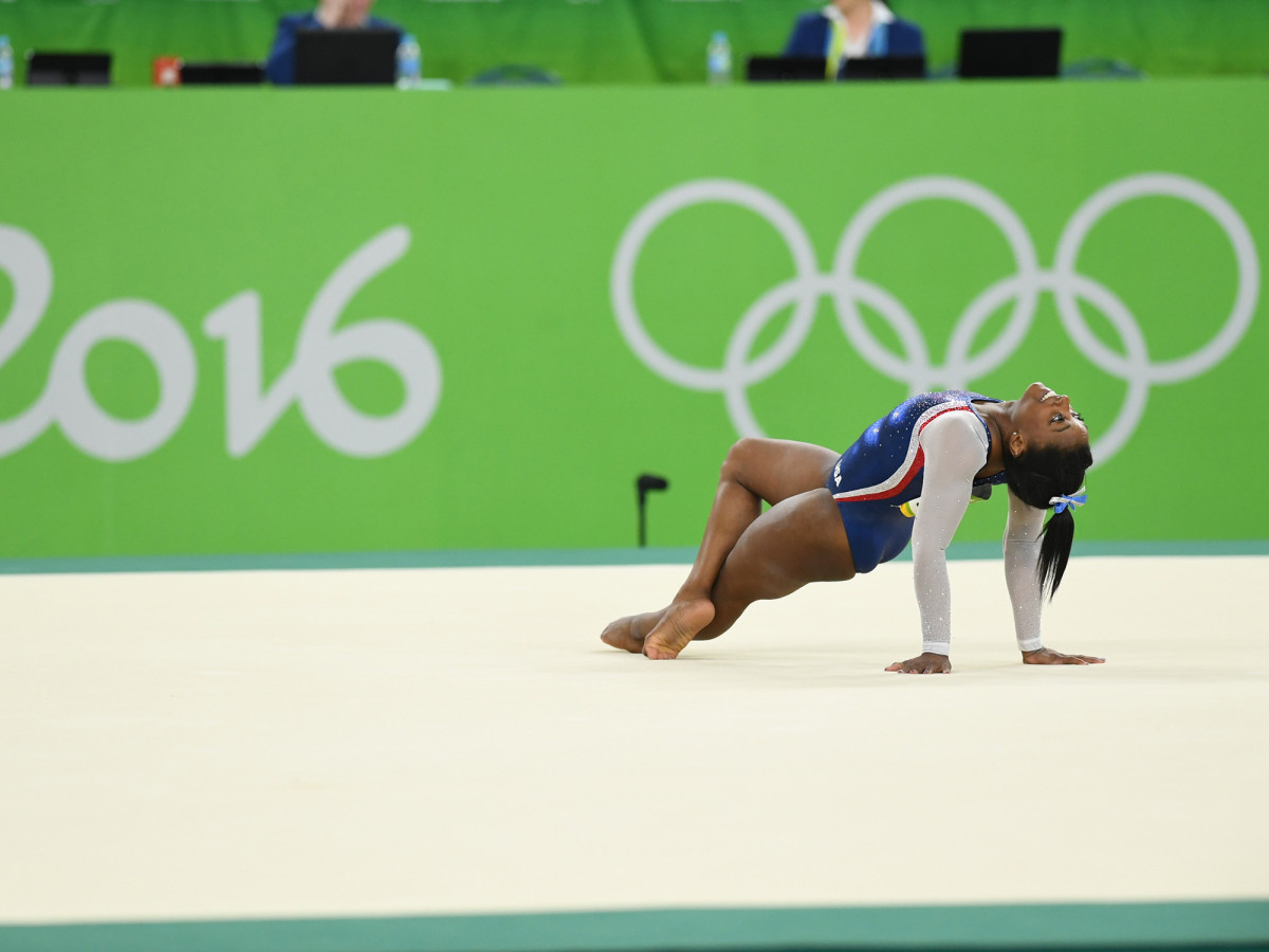 simone-biles-rio-2016-floor.jpg