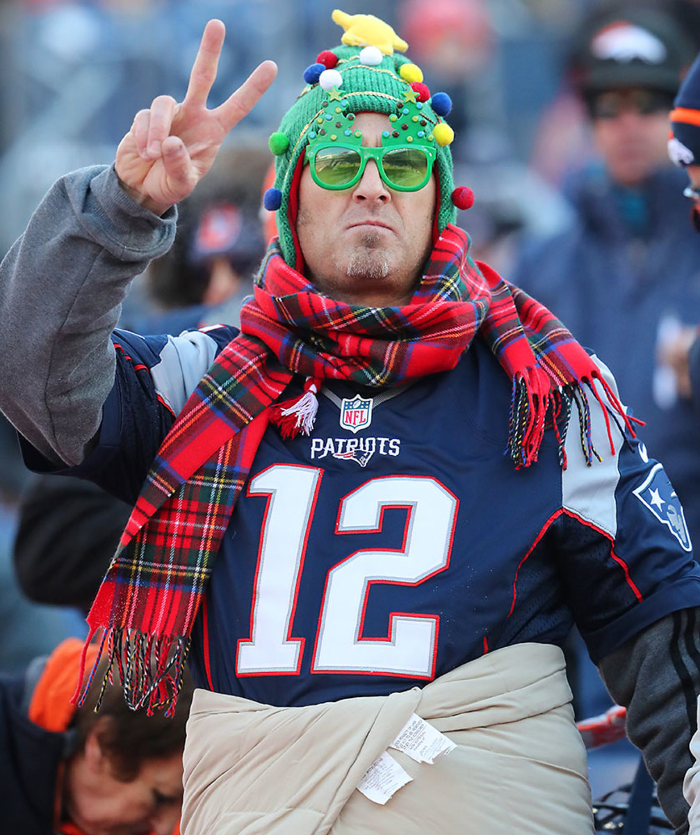New-England-Patriots-fan-GettyImages-630213012.jpg