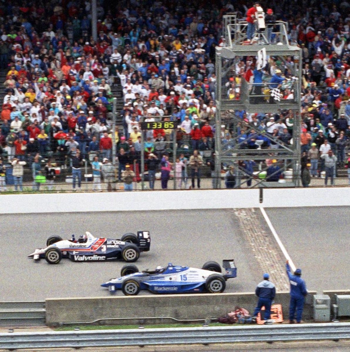 1992-Indy-500-Al-Unser-Jr-Scott-Goodyear.jpg