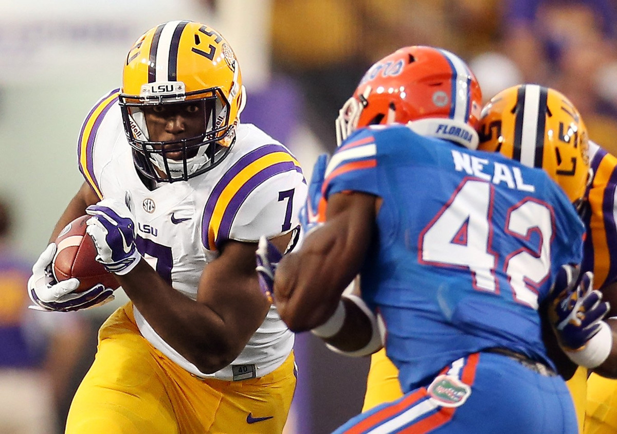 college-football-preview-2016-top20-03-lsu.jpg