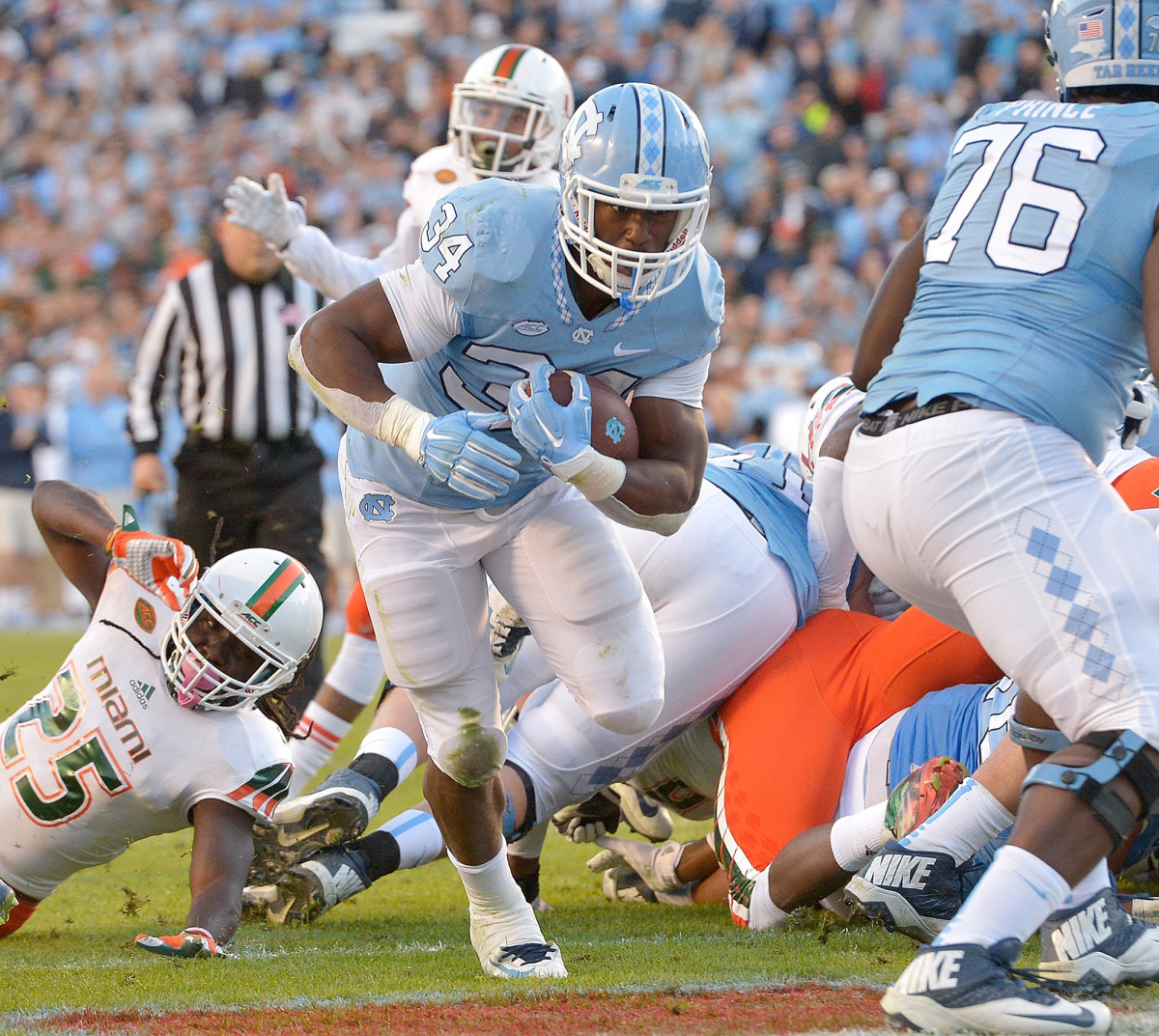 college-football-preview-2016-top20-18-unc.jpg
