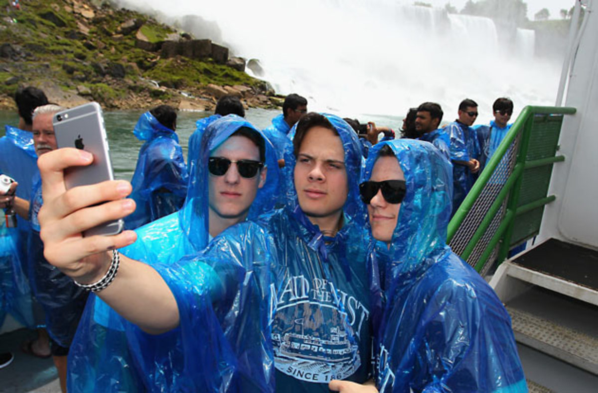 Auston Matthews (center) with fellow prospects Pierre-Luc Dubois (left) and Matthew Tkachuk at Niagara Falls before the 2016 NHL Draft in Buffalo.