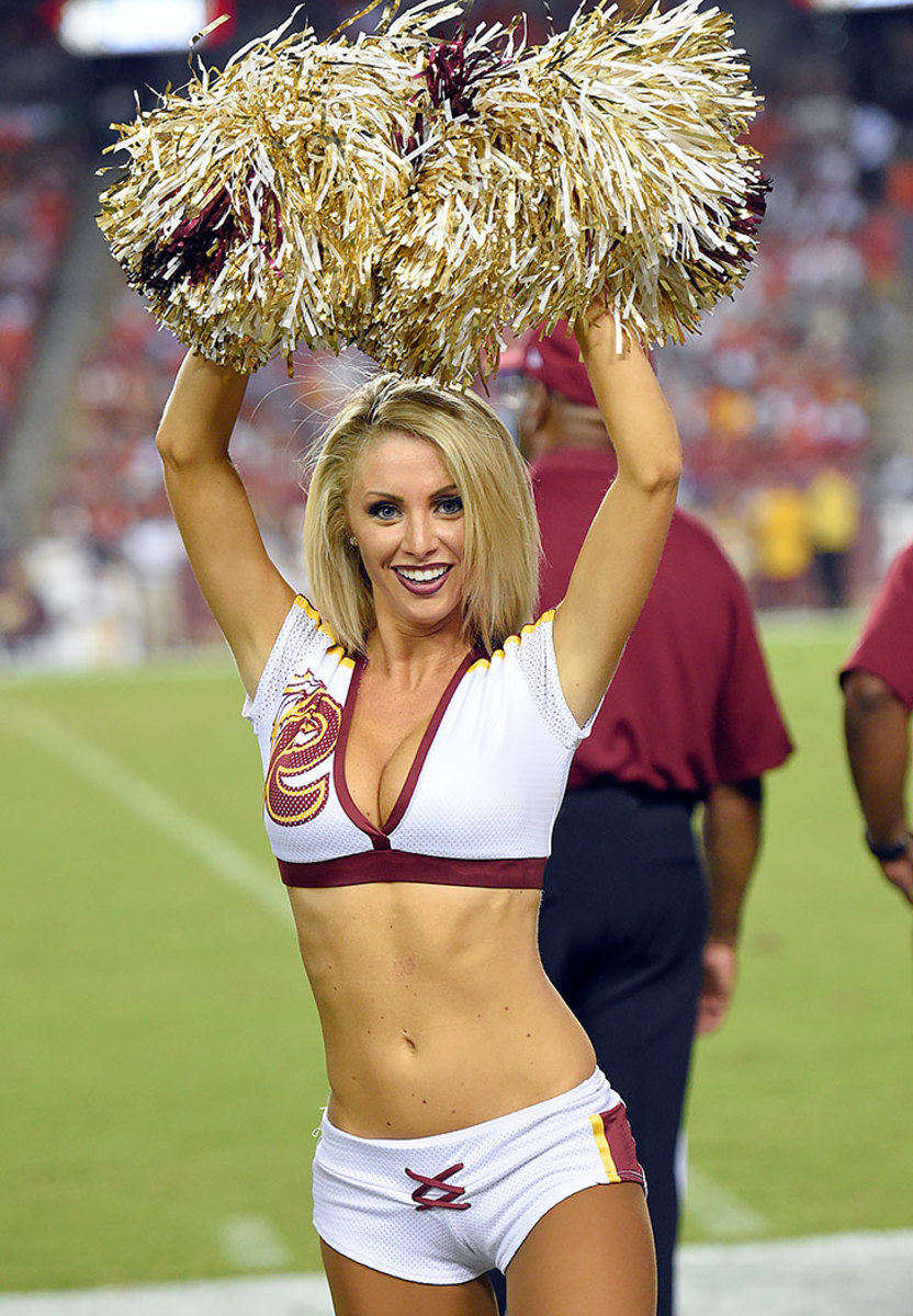 Washington-Redskins-cheerleaders-AP_112112639895.jpg