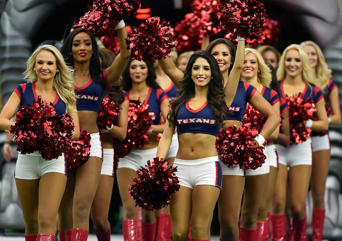 Houston-Texans-cheerleaders-AP_502636710419.jpg