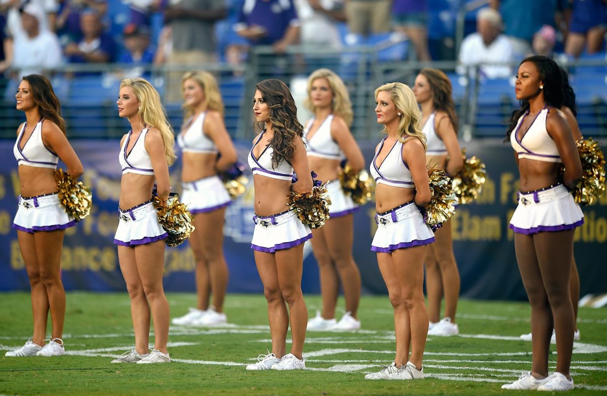 Baltimore-Ravens-cheerleaders-AP_632833176735.jpg