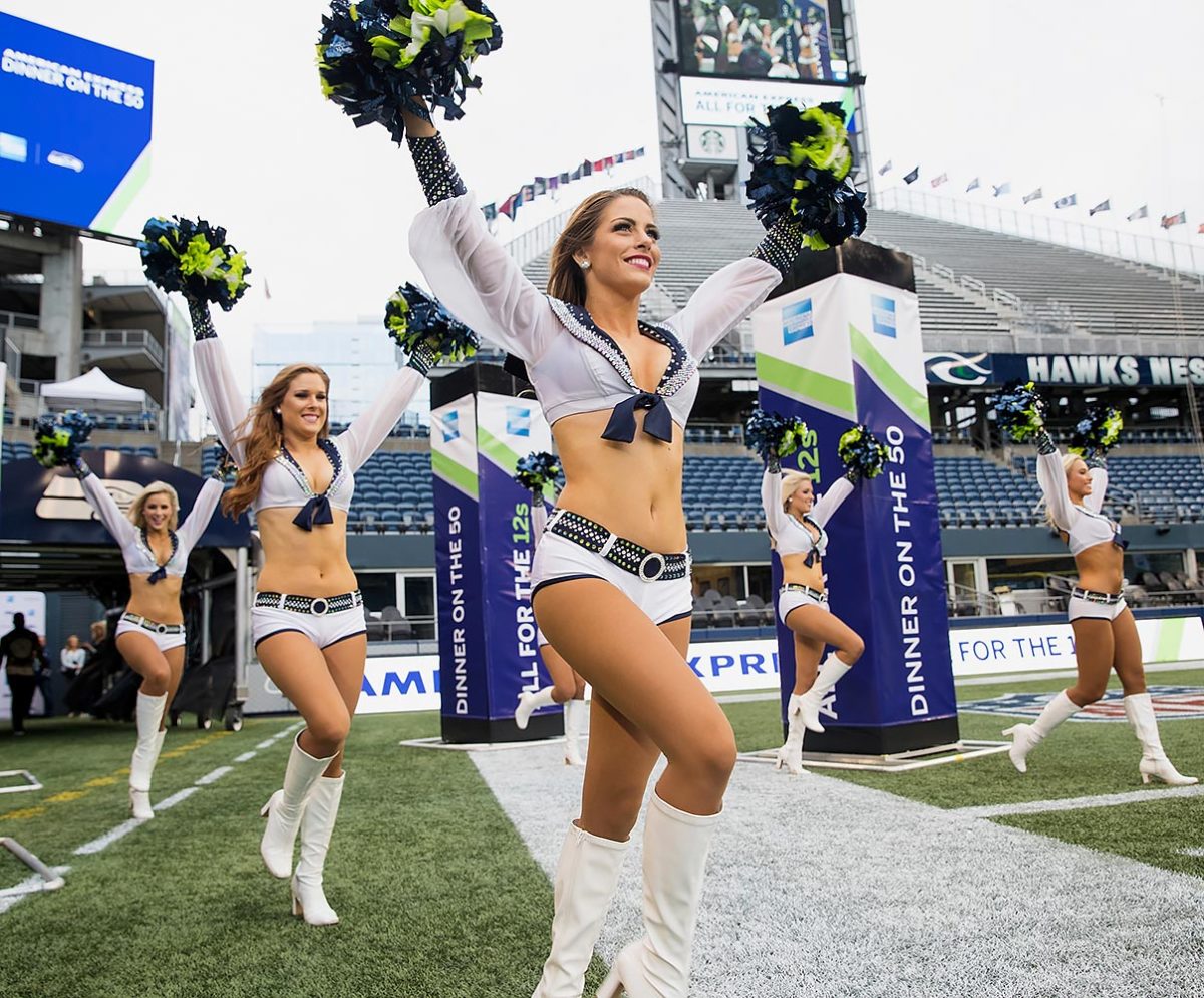 Seattle-Seahawks-Sea-Gals-cheerleaders-GettyImages-596736970_master.jpg