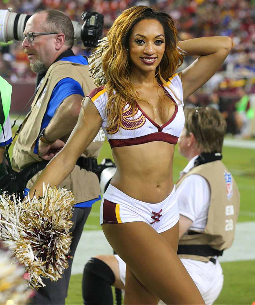 Washington-Redskins-cheerleaders-BEA_4831A.jpg
