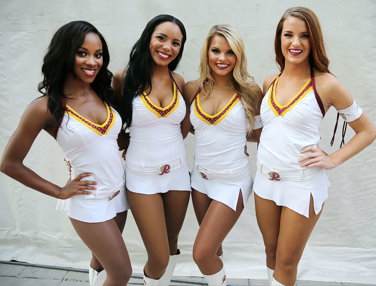 Washington-Redskins-cheerleaders-BEA_1861A.jpg