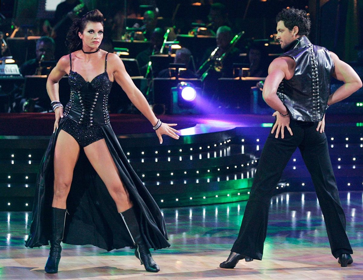misty-may-treanor-maksim-chmerkovskiy-dancing-with-the-stars.jpg
