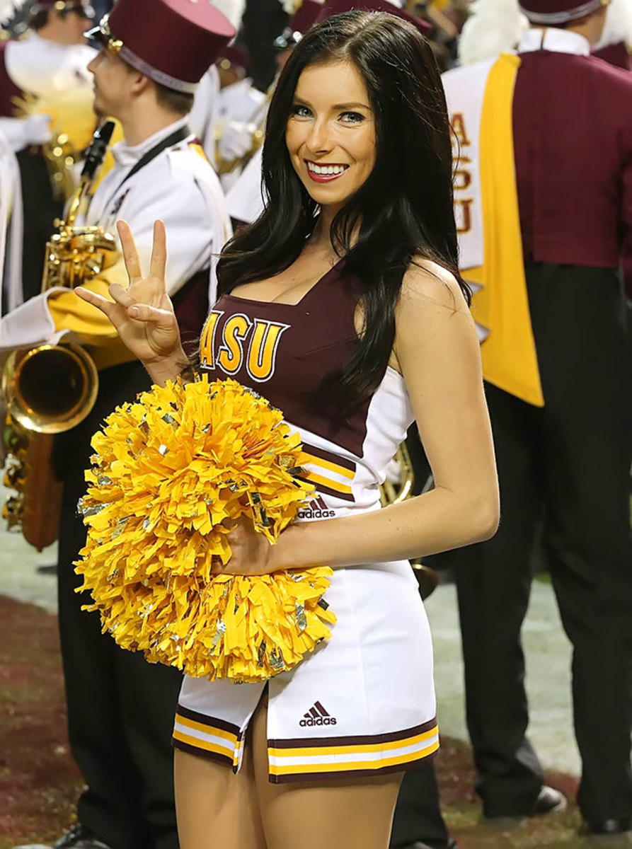 Arizona_State-cheerleaders-Cactus_Bowl-ZYP_6564.jpg