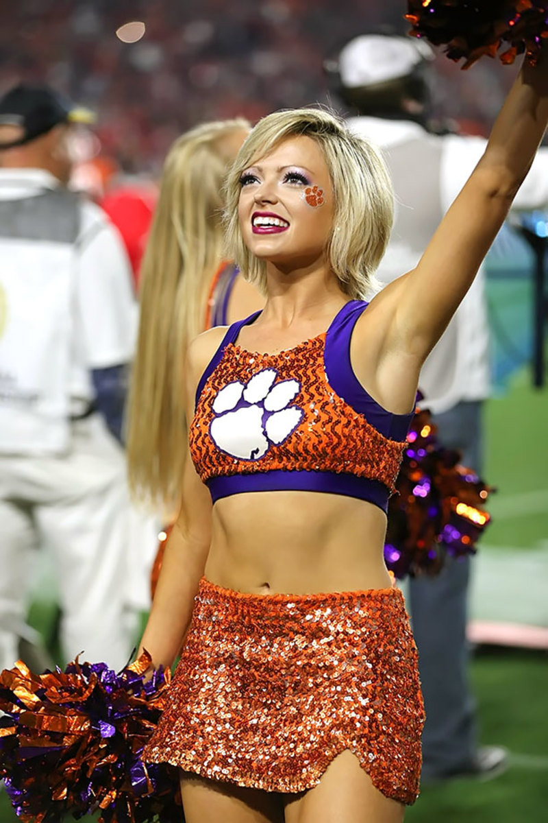 Clemson-cheerleaders-BCS_Championships-ZYP_8606.jpg