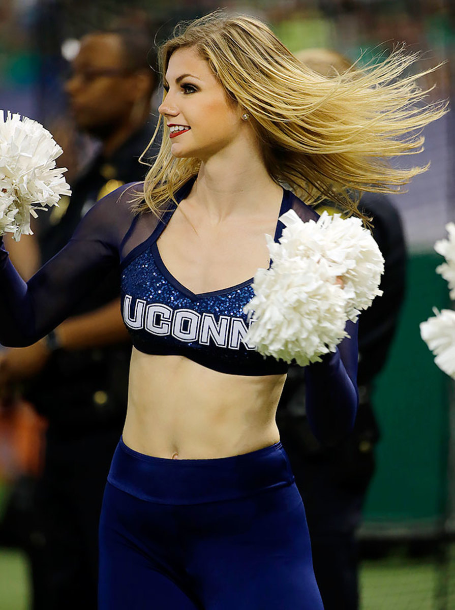 Connecticut-Huskies-cheerleaders-304a05773b1d4c71bf8b4c6e58b6343f-0.jpg