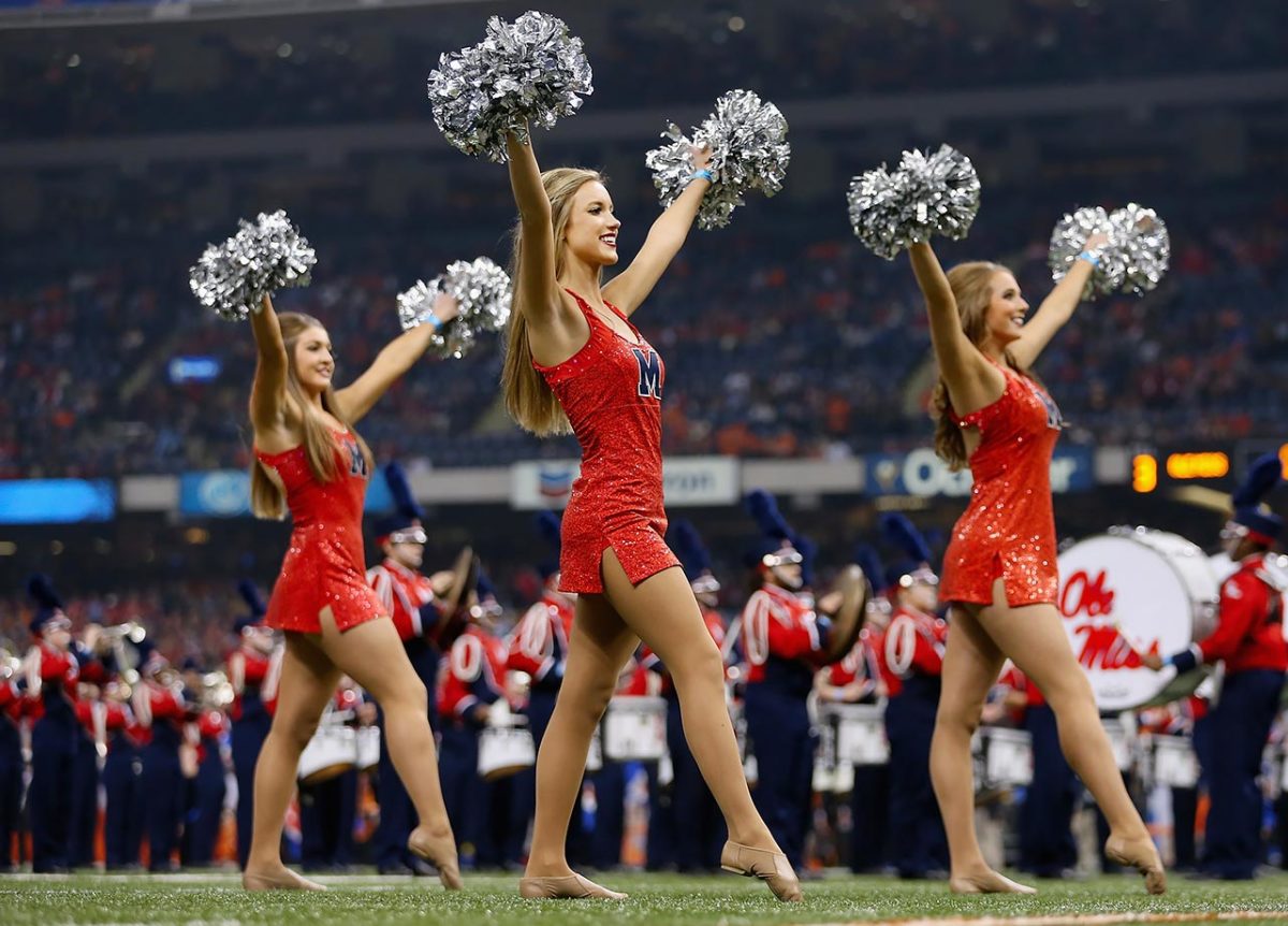 Ole-Miss-Rebels-cheerleaders-503121800.jpg