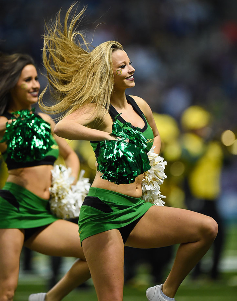 Oregon-Ducks-cheerleaders-DGQ16010244_Oregon_vs_TCU.jpg