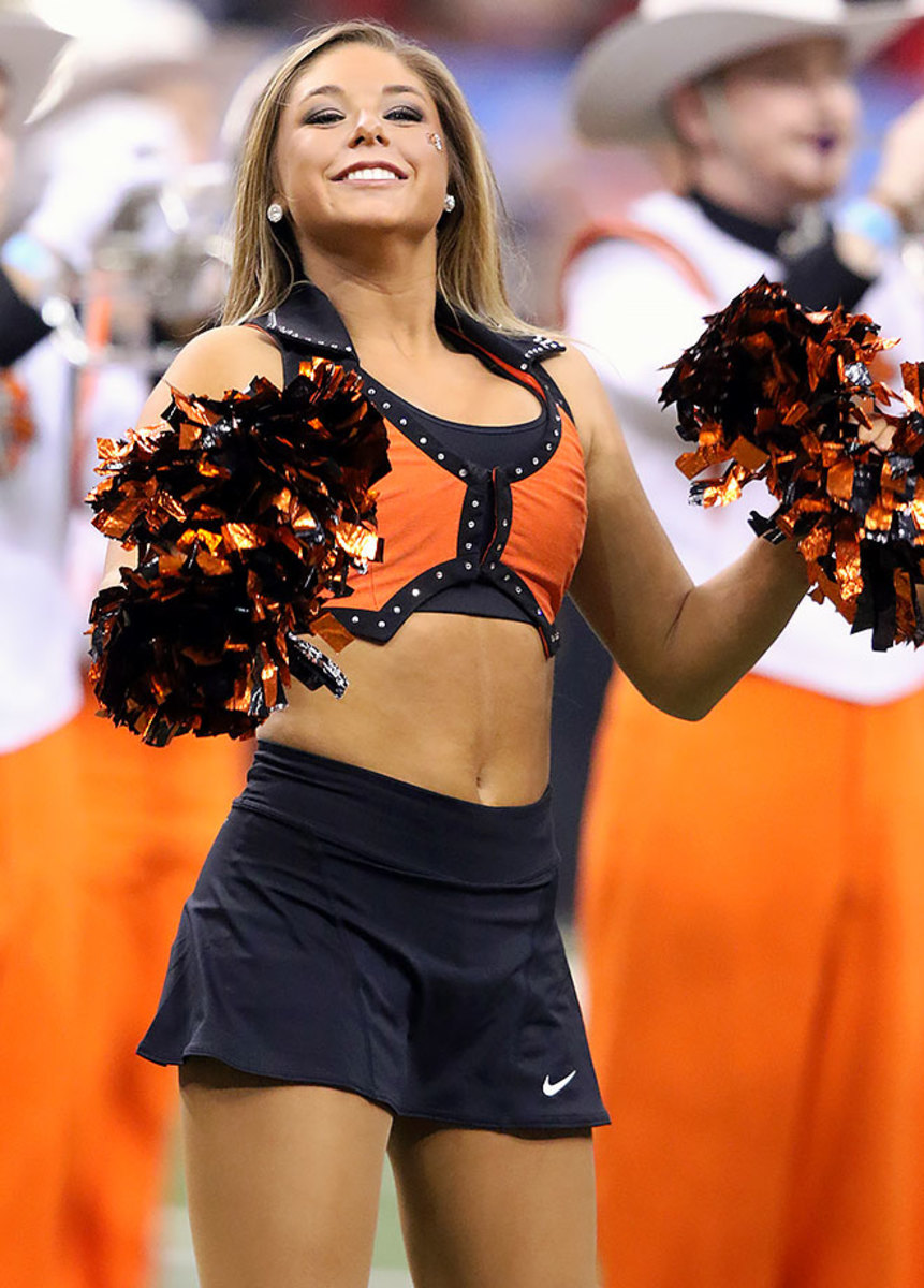 Oklahoma-State-Cowboys-cheerleaders-CGT16111536_UM_v_OSU.jpg