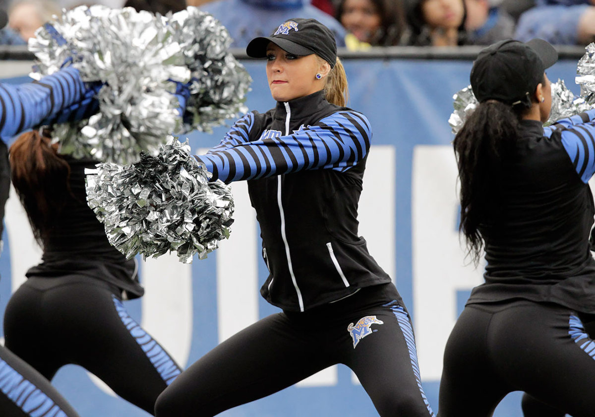 Memphis-Tigers-cheerleaders-CGT1512300197_MU_v_AU.jpg