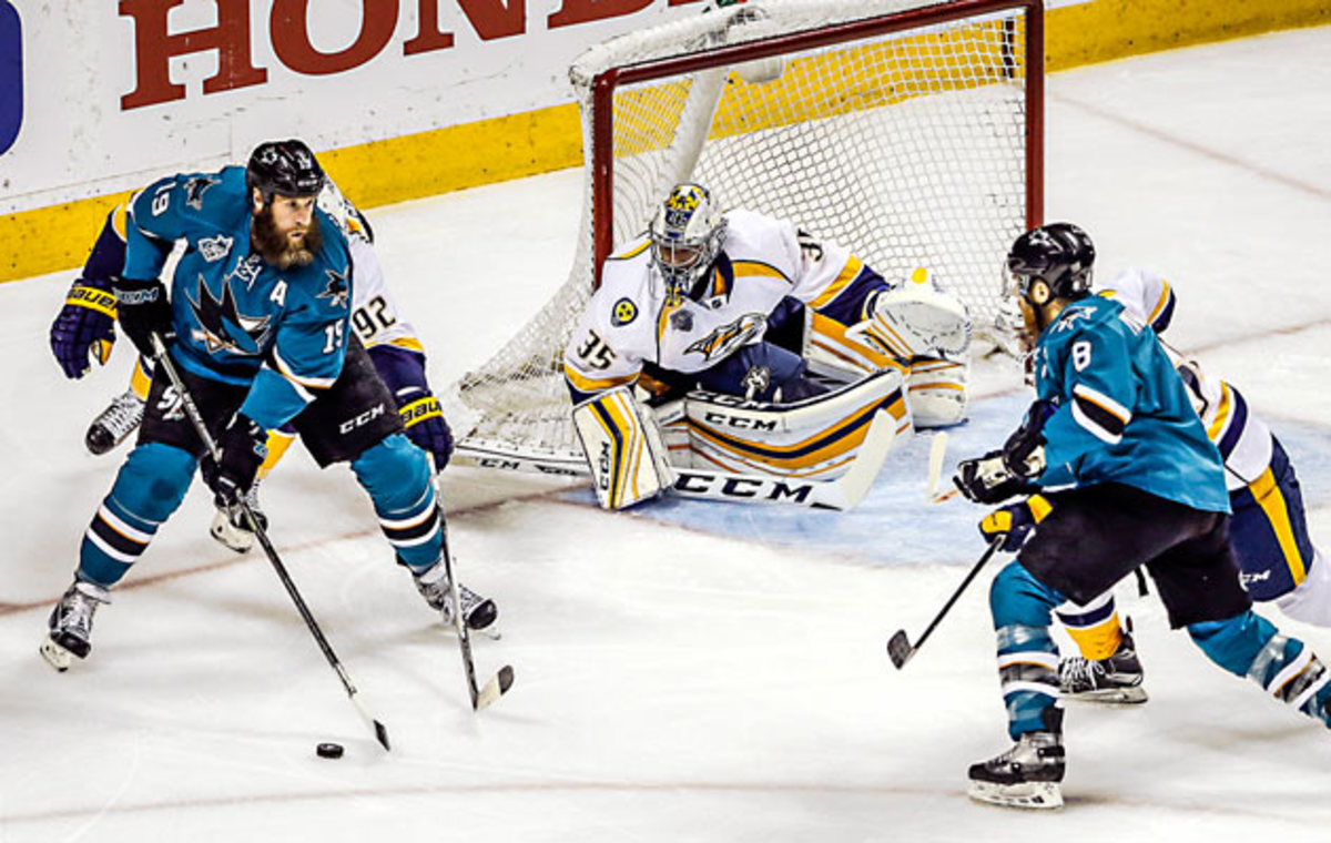 Thornton (19) has a career-high 15 assists this postseason, including nine of Pavelski's NHL-leading 13 goals.